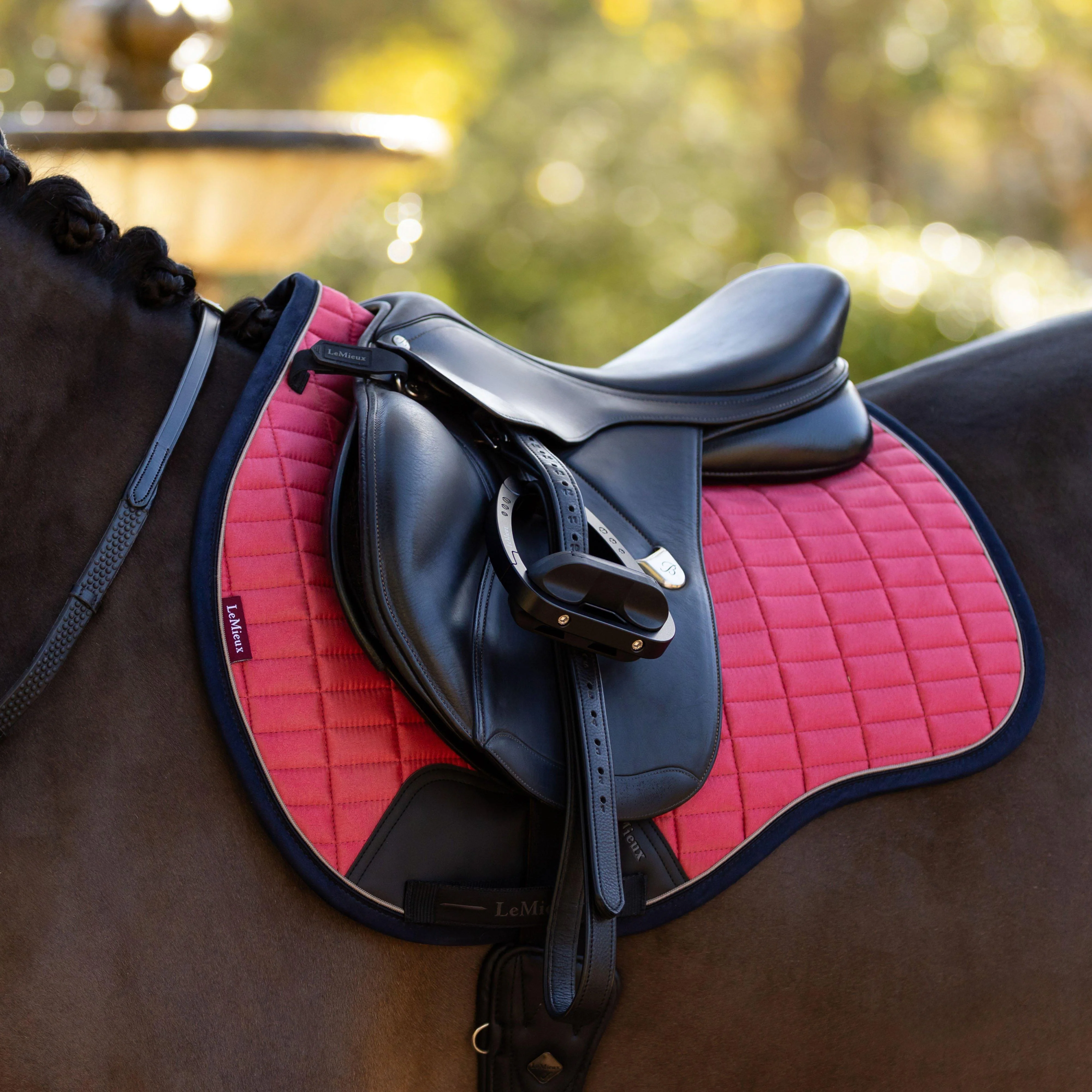 Suede GP Saddle Pad Cranberry - Image 2