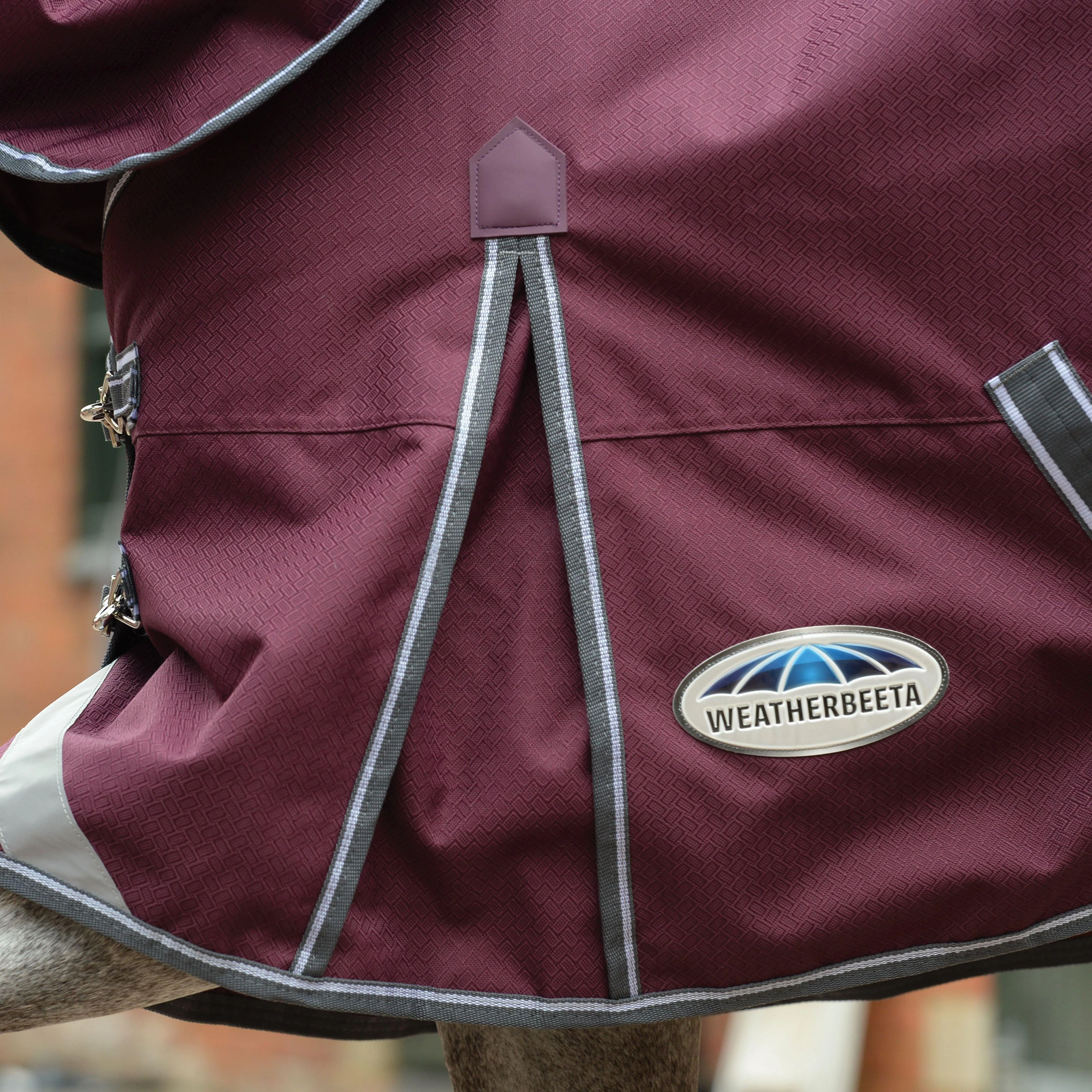 ComFiTec Plus Dynamic II Standard Neck Mediumweight 220g Turnout Rug Maroon/Grey/White - Image 5