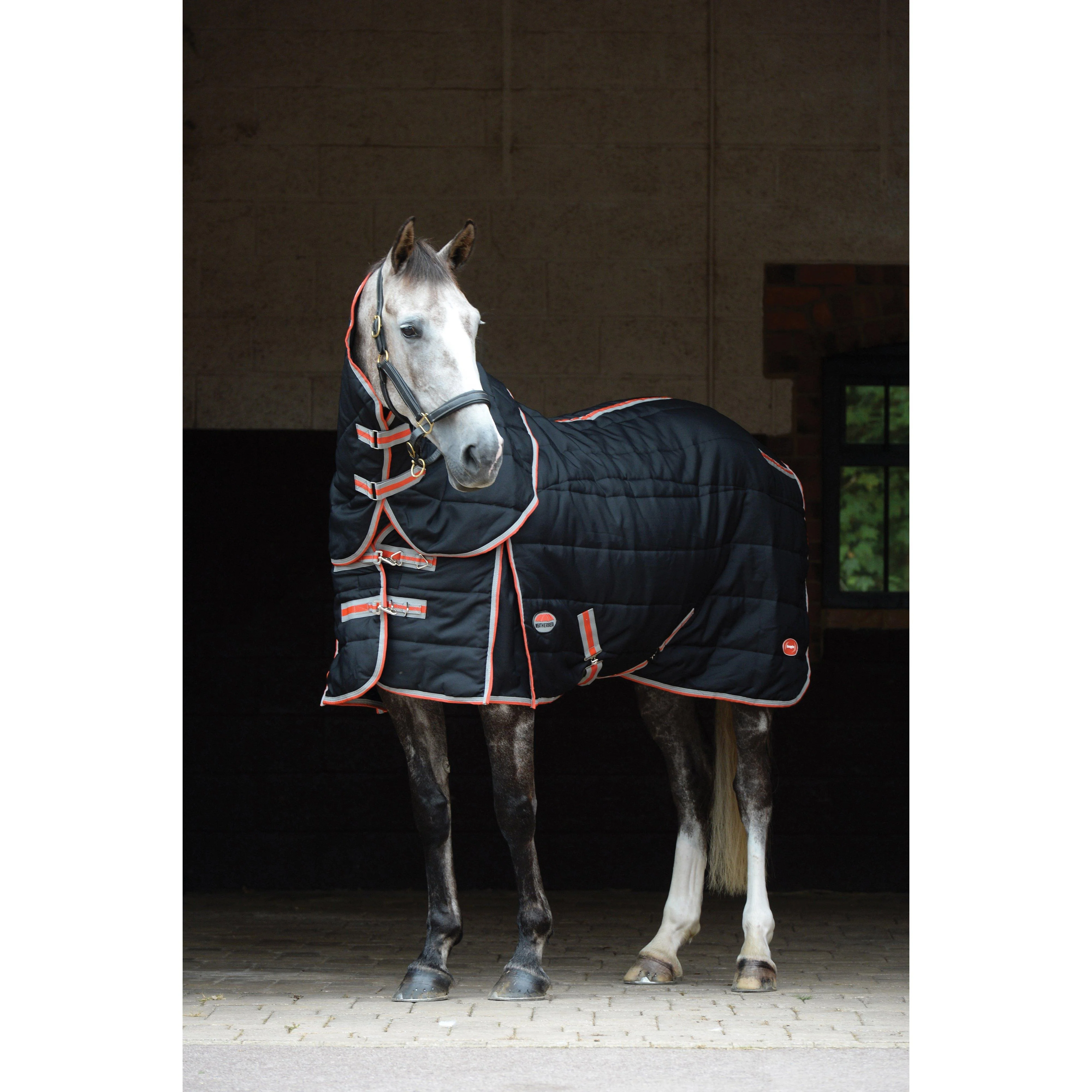 ComFiTec Therapy-Tec Channel Quilt Medium Weight Detach-A-Neck Stable Rug Black/Red - Image 3