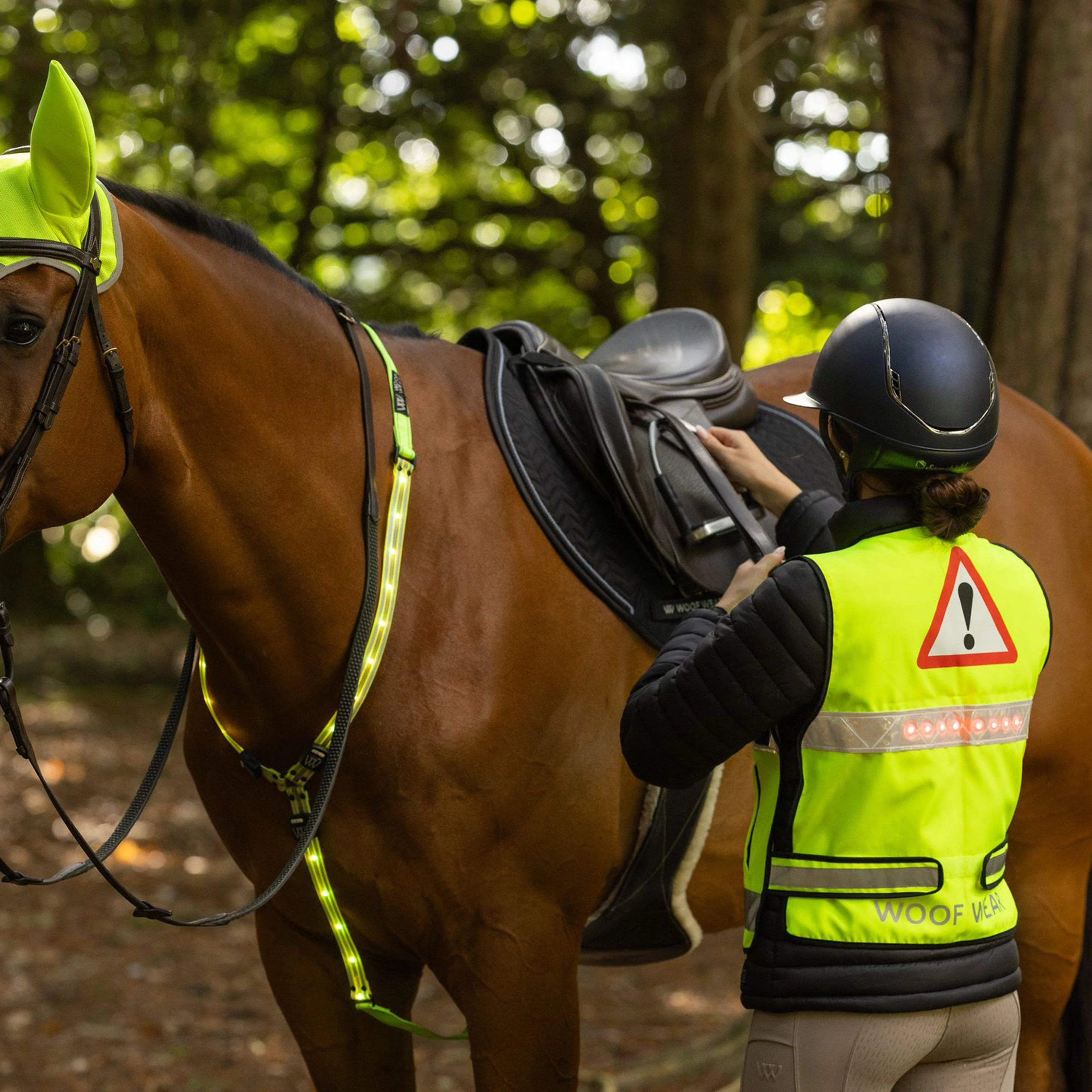 Adults Yellow Hi Vis Reflective Vest - Image 6