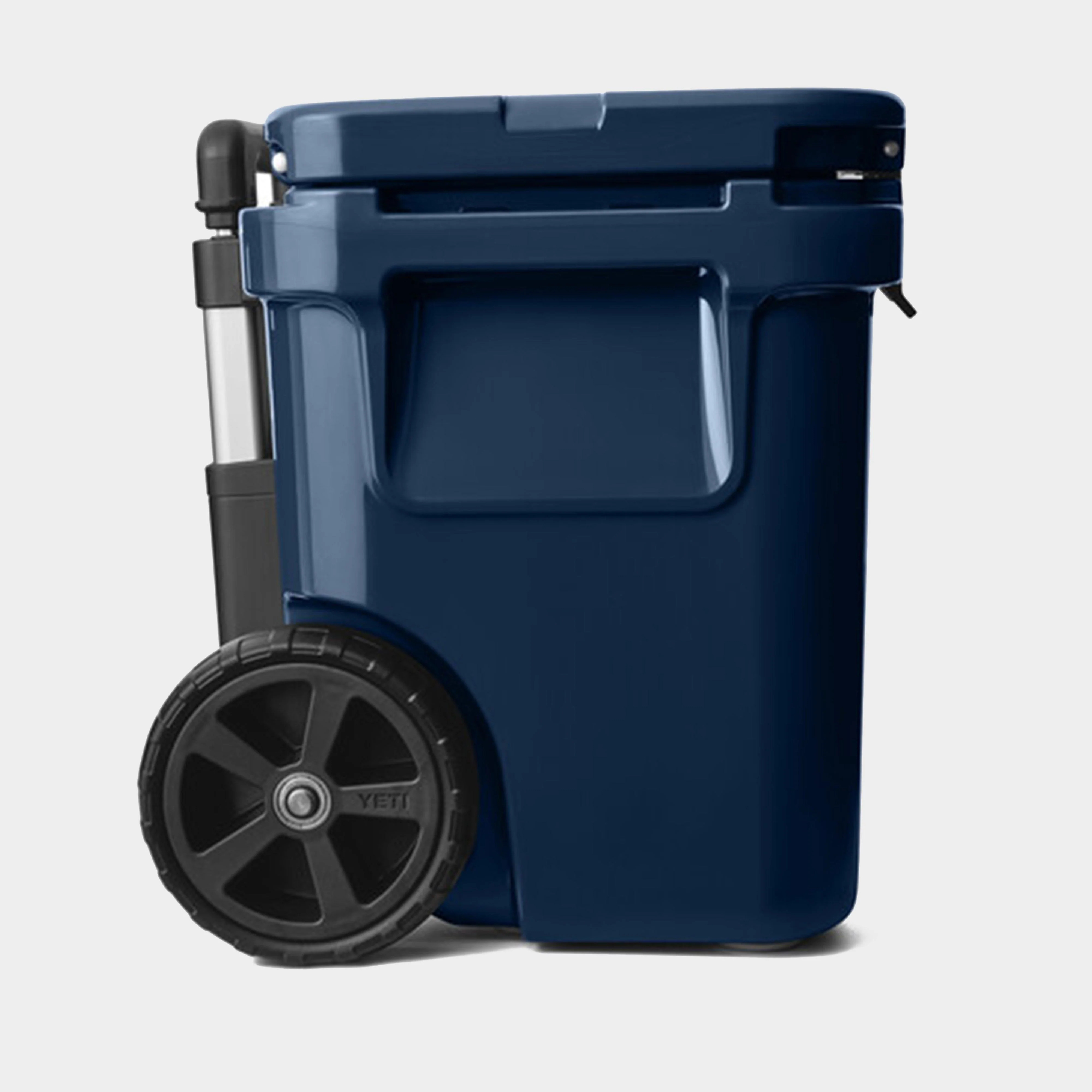 Roadie® 32 Wheeled Cool Box - Image 6